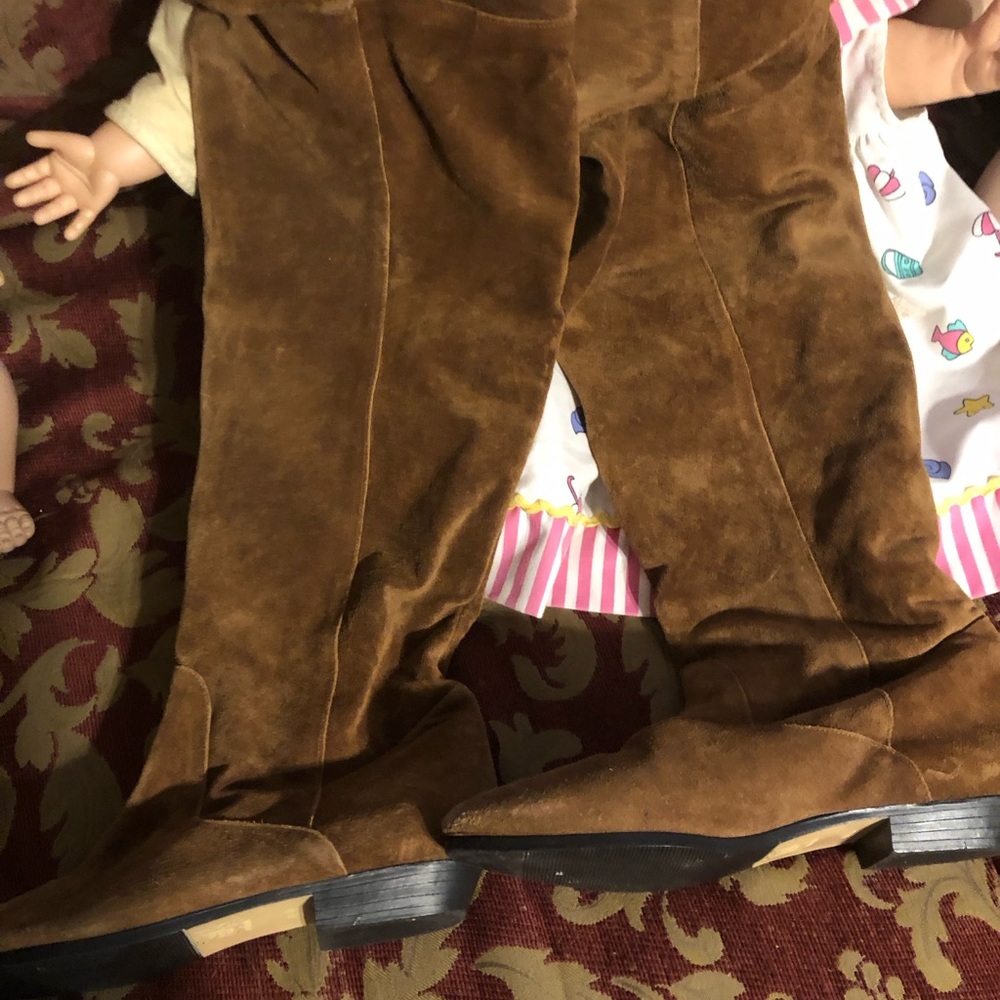Boots, knee high